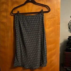 Eddie Bauer Petite Navy Paisley Pencil Skirt